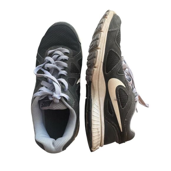 Nike Women's Revolution Black Purple Running Shoes Sneakers Size 7 - Picture 3 of 5